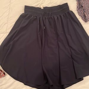 LULULEMON NAVY SKIRT SIZE 12